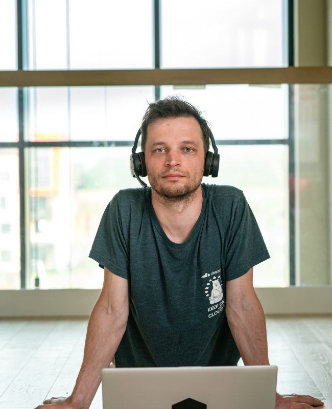 programmer-at-an-online-meeting-of-coworkers-.jpg programmer-at-an-online-meeting-of-coworkers-.jpg